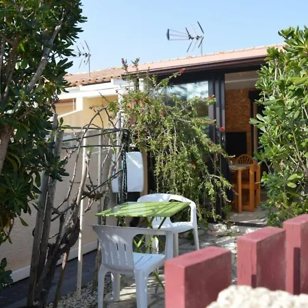 Maison Climatisee 2 Pieces/mez, 5 Couchages, Proche Port Et Plage, Parking, Veranda, Terrasse, Animaux Ok - Fr-1-225d-110 *