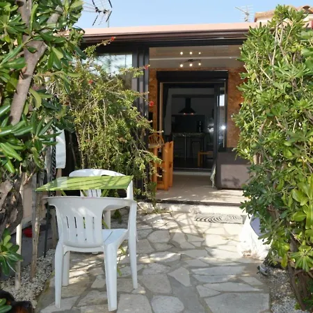 Maison Climatisee 2 Pieces/mez, 5 Couchages, Proche Port Et Plage, Parking, Veranda, Terrasse, Animaux Ok - Fr-1-225d-110 Holiday home